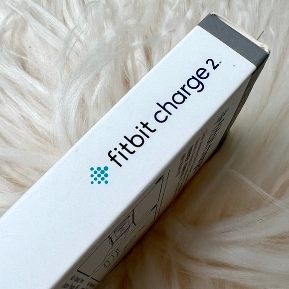 fitbit New charge 2 Classic Accessory Band Purple Sz Small New in Box NIB - Picture 6 of 10